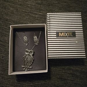 Mixit Silver Owl Necklace and Earring Set